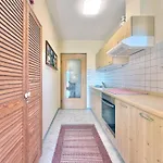 Sonnenhof 06 דירה זיג